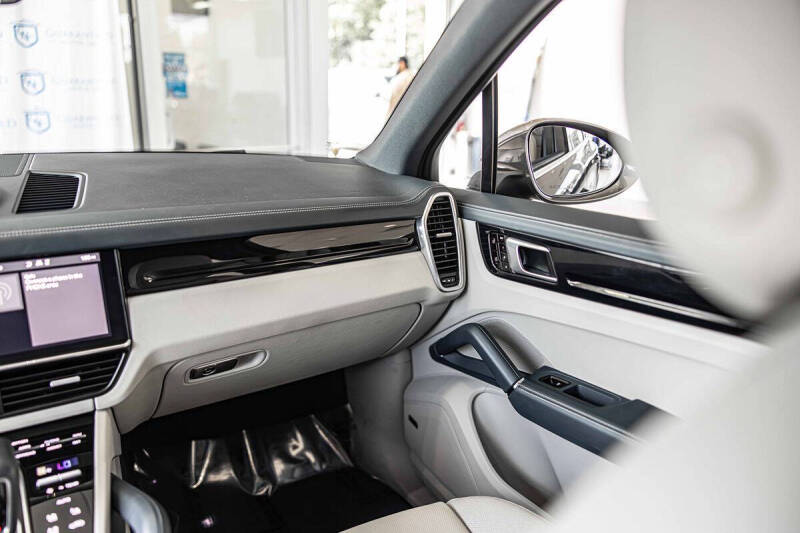 2021 Porsche Cayenne E-Hybrid