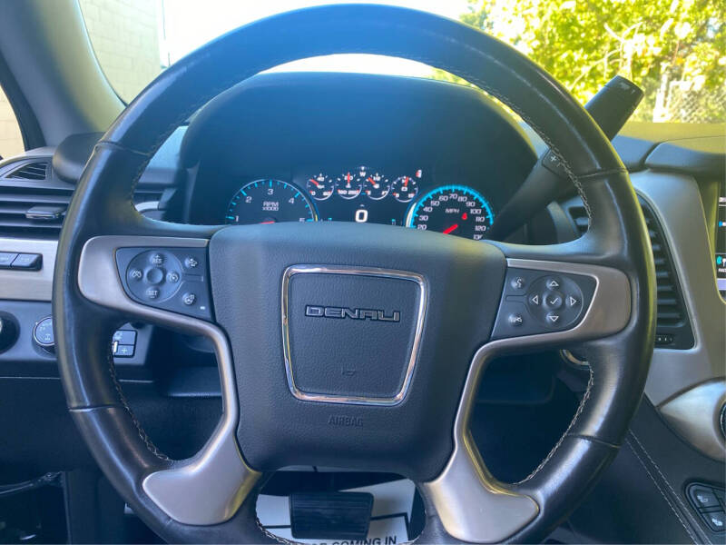 2017 GMC Yukon Denali