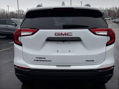 2023 GMC Terrain SLE