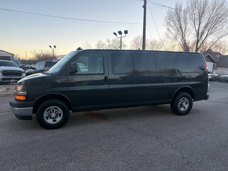 2017 Chevrolet Express LT 3500
