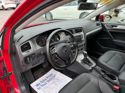 2017 Volkswagen Golf TSI Wolfsburg Edition