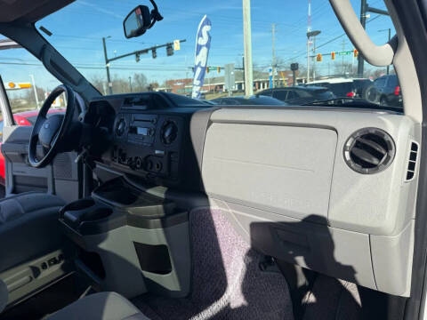 2014 Ford E-Series E-150