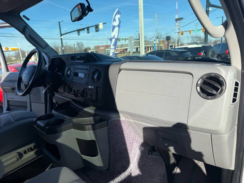 2014 Ford E-Series E-150