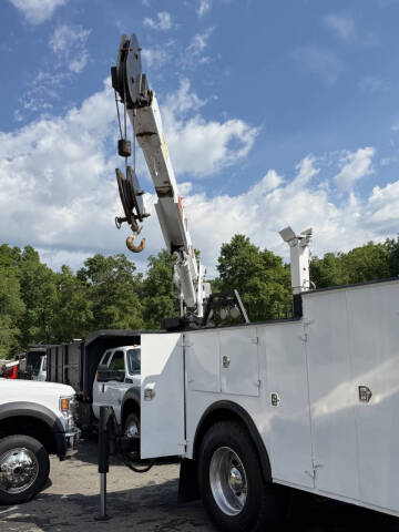 2001 Peterbilt 330