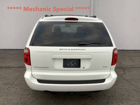 2005 Dodge Grand Caravan SXT