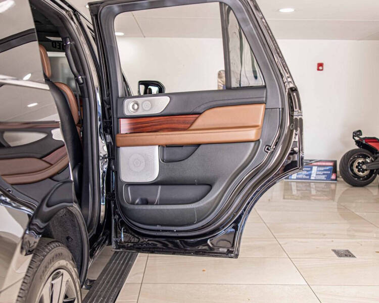 2024 Lincoln Navigator Reserve