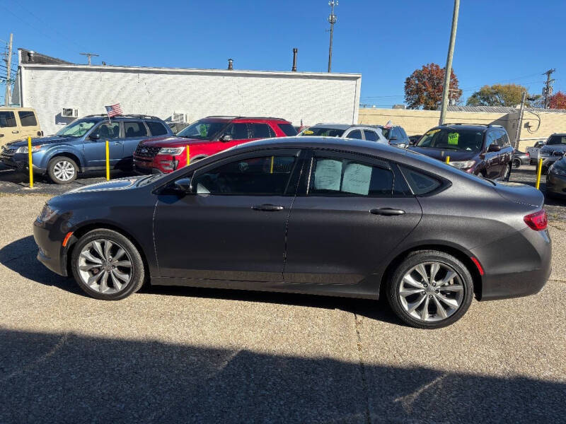 2015 Chrysler 200 S