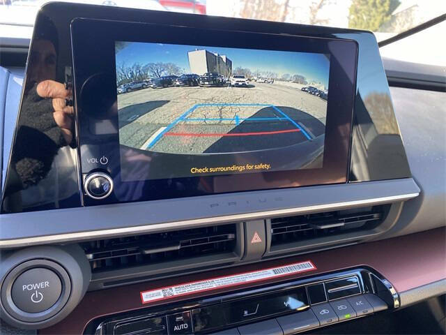 2026 Toyota Prius Plug-in Hybrid SE