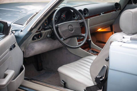 1986 Mercedes-Benz 560-Class 560 SL