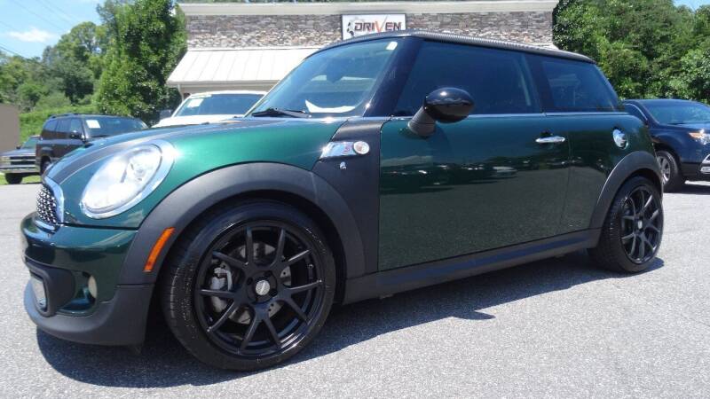 2011 MINI Cooper for sale at Driven Pre-Owned in Lenoir NC