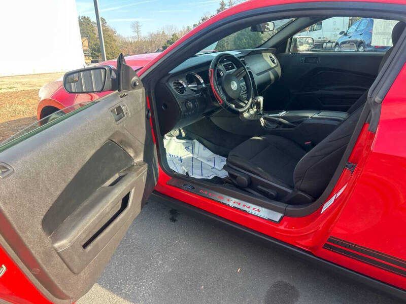 2012 Ford Mustang V6