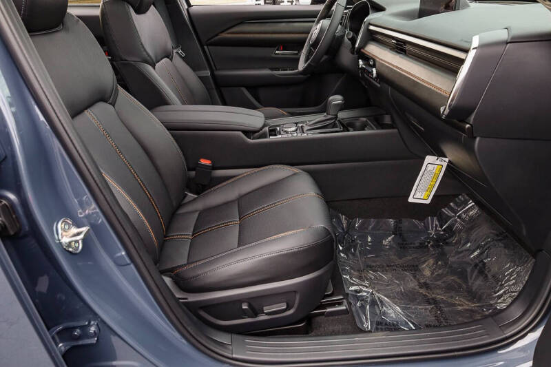 2025 Mazda CX-50 Hybrid Premium Plus