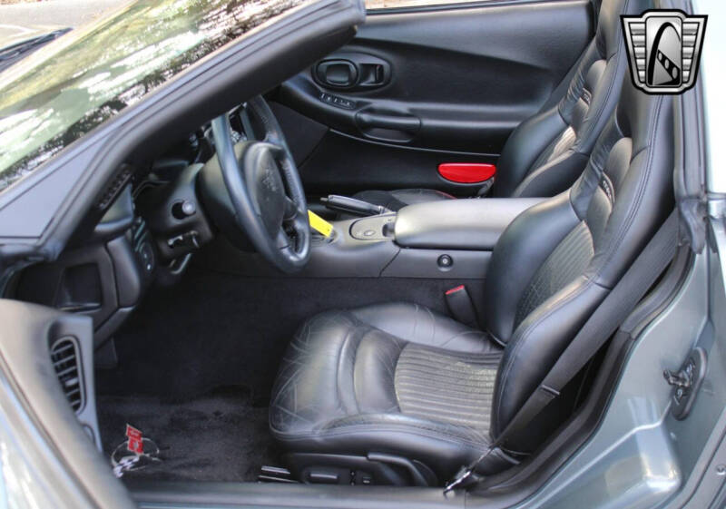 2004 Chevrolet Corvette