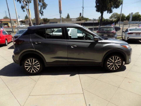2024 Nissan Kicks SV