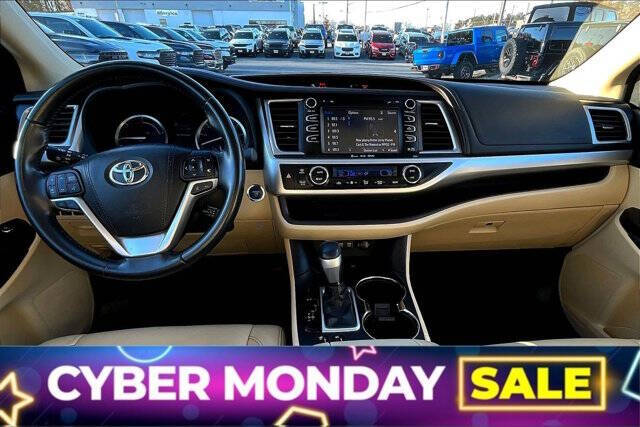 2017 Toyota Highlander Hybrid XLE