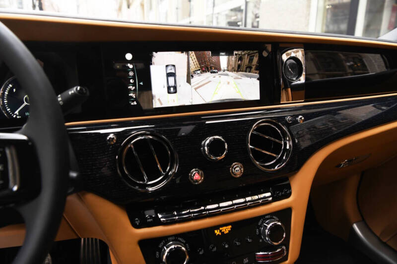 2024 Rolls-Royce Ghost EWB