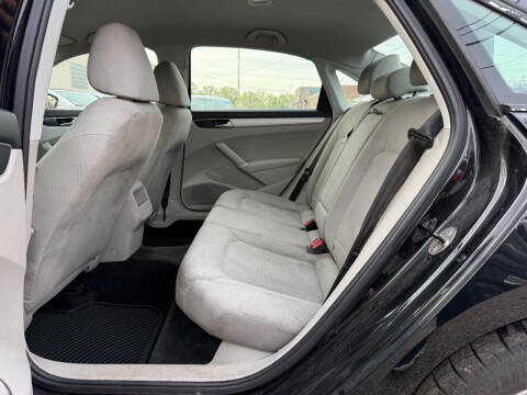 2016 Volkswagen Passat 1.8T S