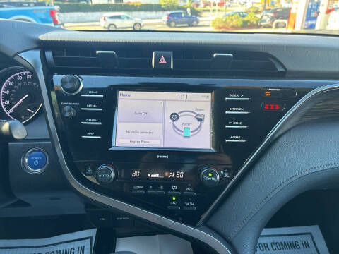 2020 Toyota Camry Hybrid LE