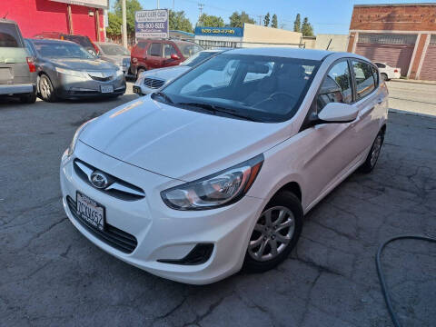 2013 Hyundai Accent GS