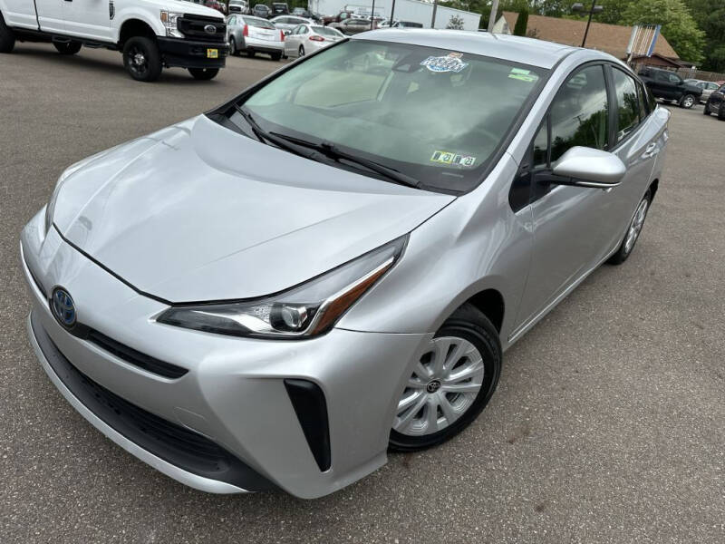 2022 Toyota Prius NIGHTSHADE photo 2