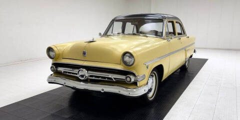 1954 Ford Crestline