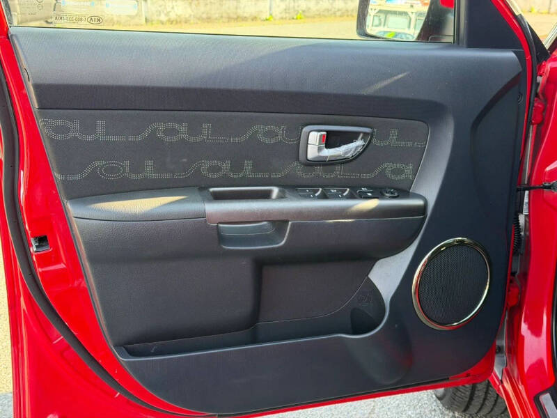 2013 Kia Soul +