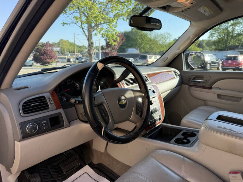 2012 Chevrolet Suburban LT