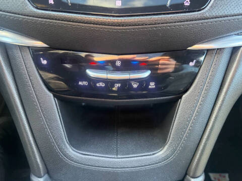 2020 Cadillac XT5 Premium Luxury