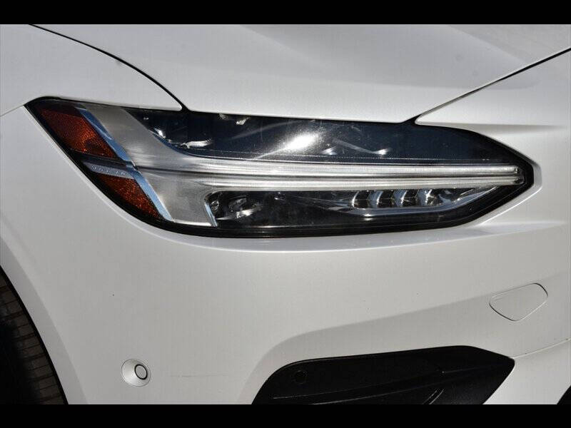 2017 Volvo S90 T5 Momentum