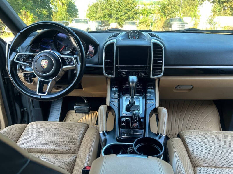 2016 Porsche Cayenne