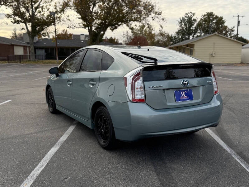 2015 Toyota Prius Two