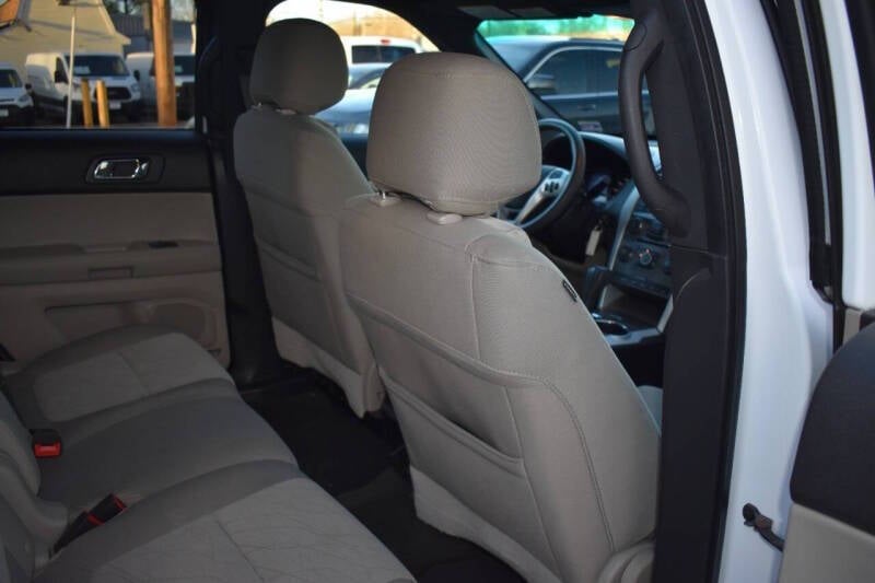 2014 Ford Explorer Base photo 64