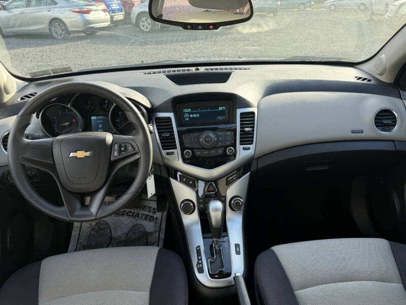 2014 Chevrolet Cruze LS Auto