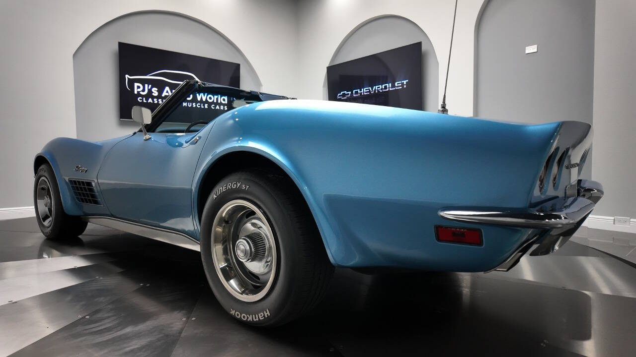 1971 Chevrolet Corvette 21