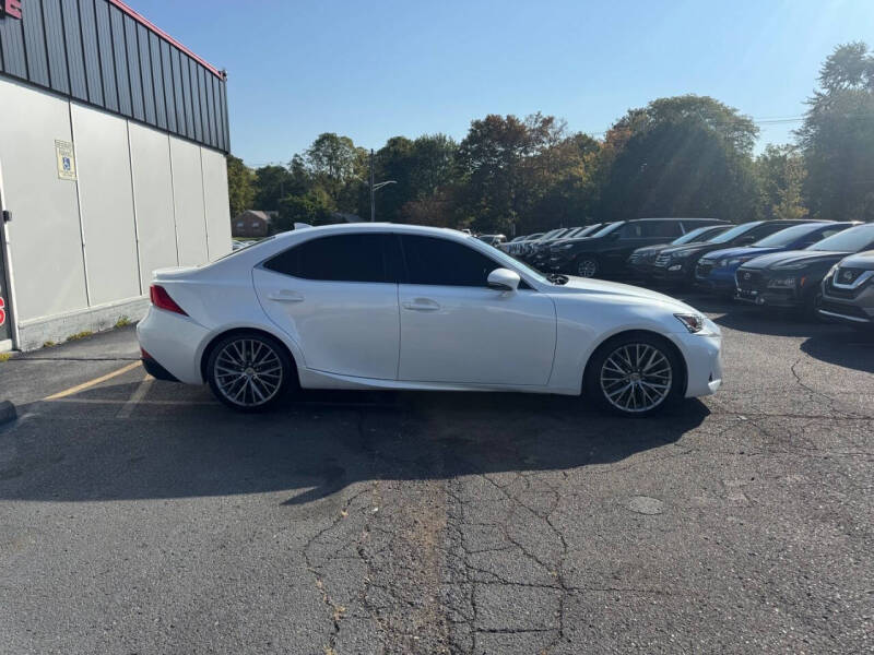 2018 Lexus IS 300