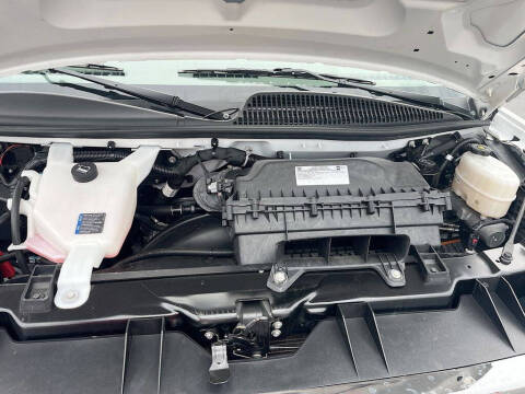 2024 GMC Savana 2500