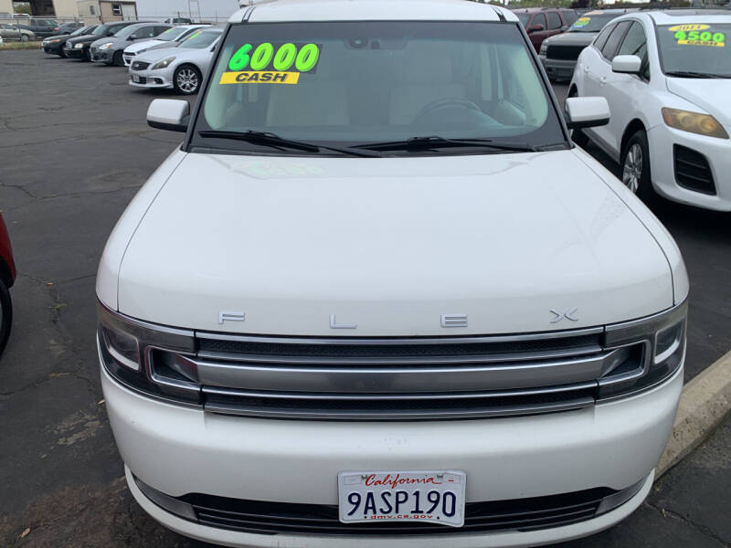 2013 Ford Flex for sale at Neri's Auto Sales in Sanger CA