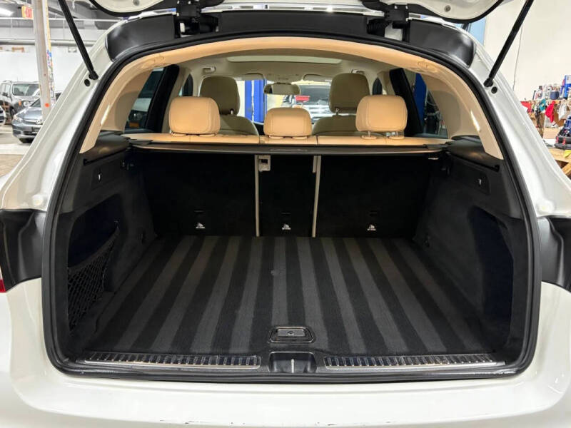 2017 Mercedes-Benz GLC GLC 300 4MATIC