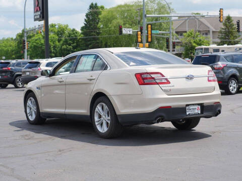 2018 Ford Taurus SE