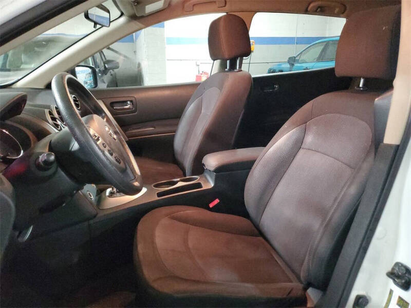 2011 Nissan Rogue S Krom