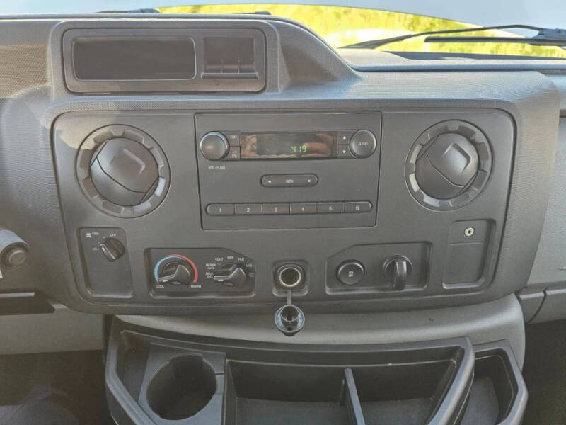 2013 Ford E-Series E-150