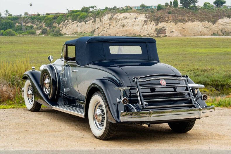 1933 Packard Twelve