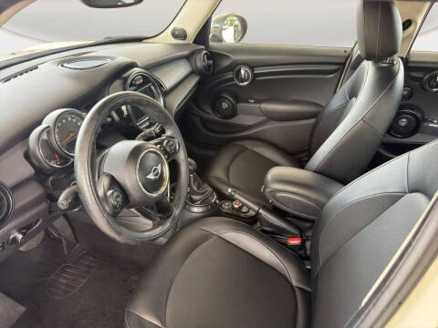 2017 MINI Hardtop 4 Door Cooper