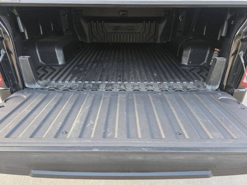 2026 GMC Sierra 1500 Elevation Standard