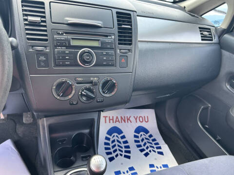 2009 Nissan Versa 1.8 S