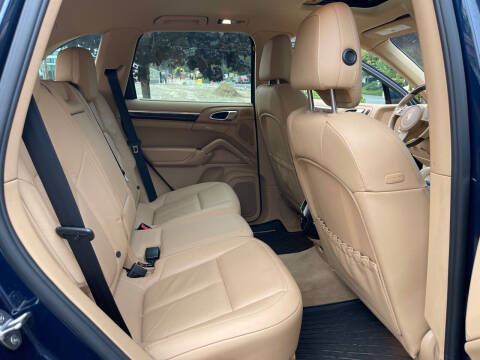 2013 Porsche Cayenne Tiptronic