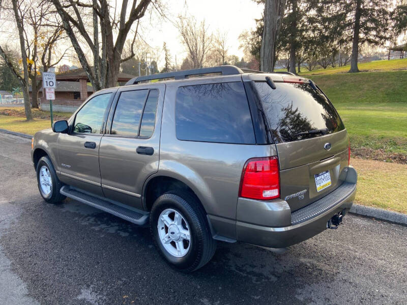2005 Ford Explorer XLT