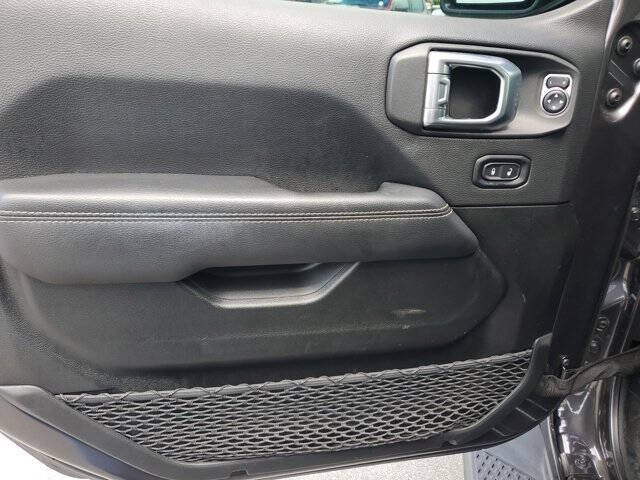 2022 Jeep Gladiator Overland