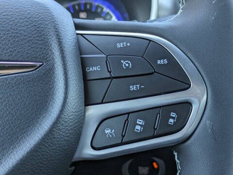 2026 Chrysler Voyager LX