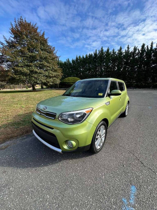 2017 Kia Soul +